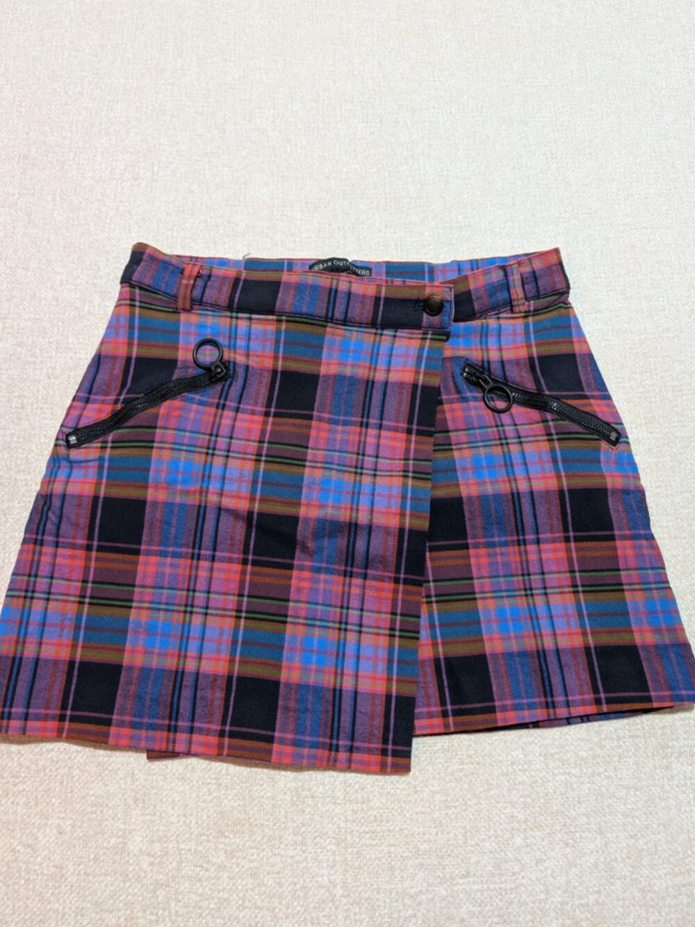 Urban Outfitters Plaid Pleated Wrap Skort Size L - Picture 2 of 7